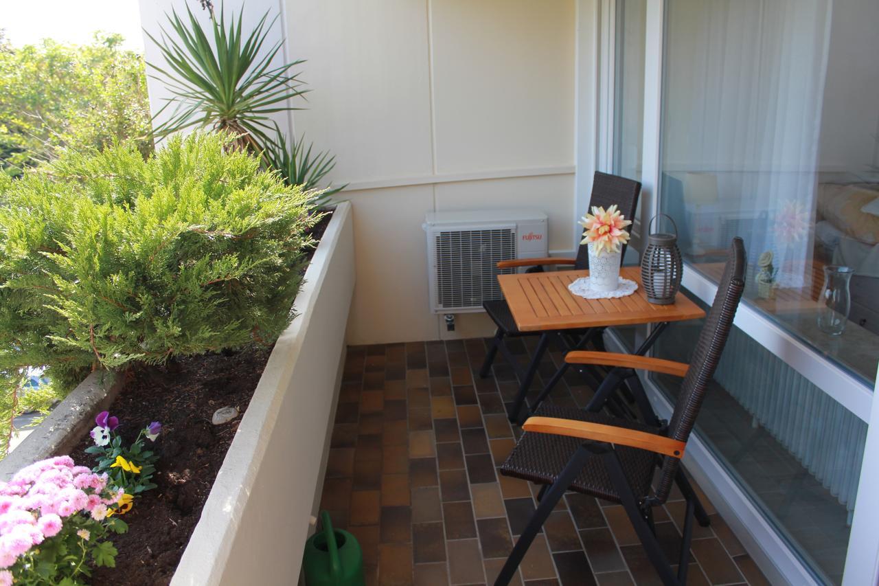 MariaPrimaVera Apartment am Kurpark mit Schwarzwaldblick * * * * Bad Krozingen Exterior foto
